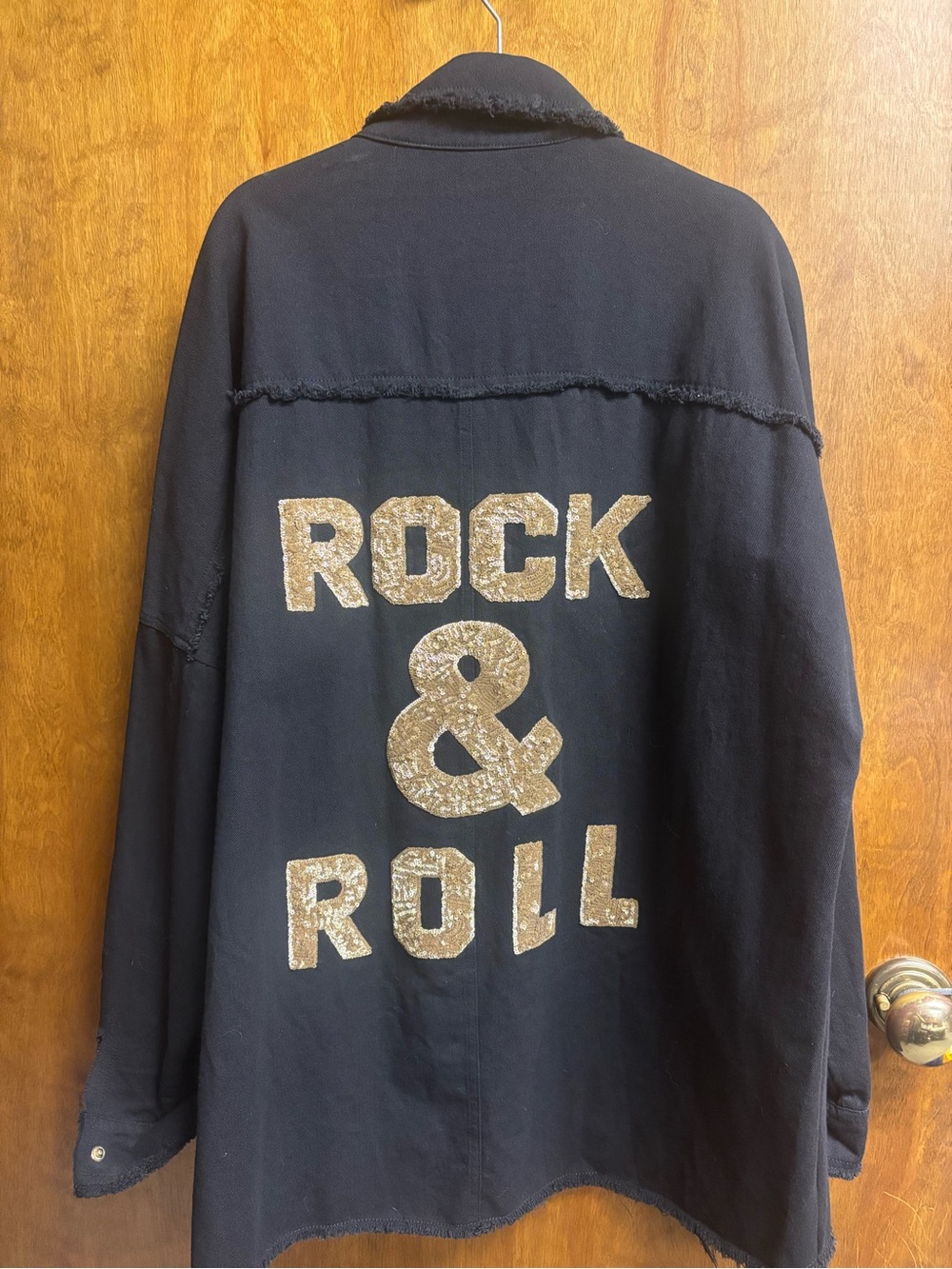 DAVI & DANI Black denim jacket with Gold 'ROCK & ROLL' Graphic - Picture 3 of 4